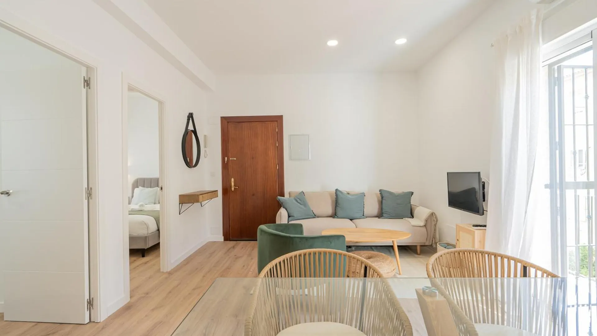 Stay U-Nique Apartments Alferez مالقة