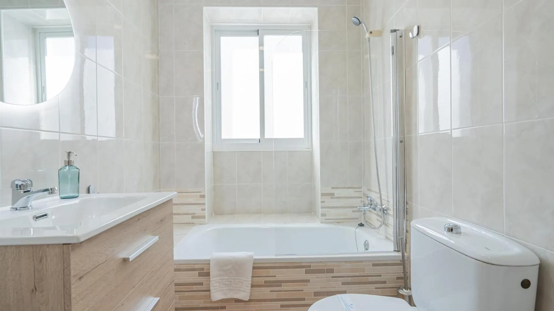 Stay U-Nique Apartments Alferez مالقة 0*,