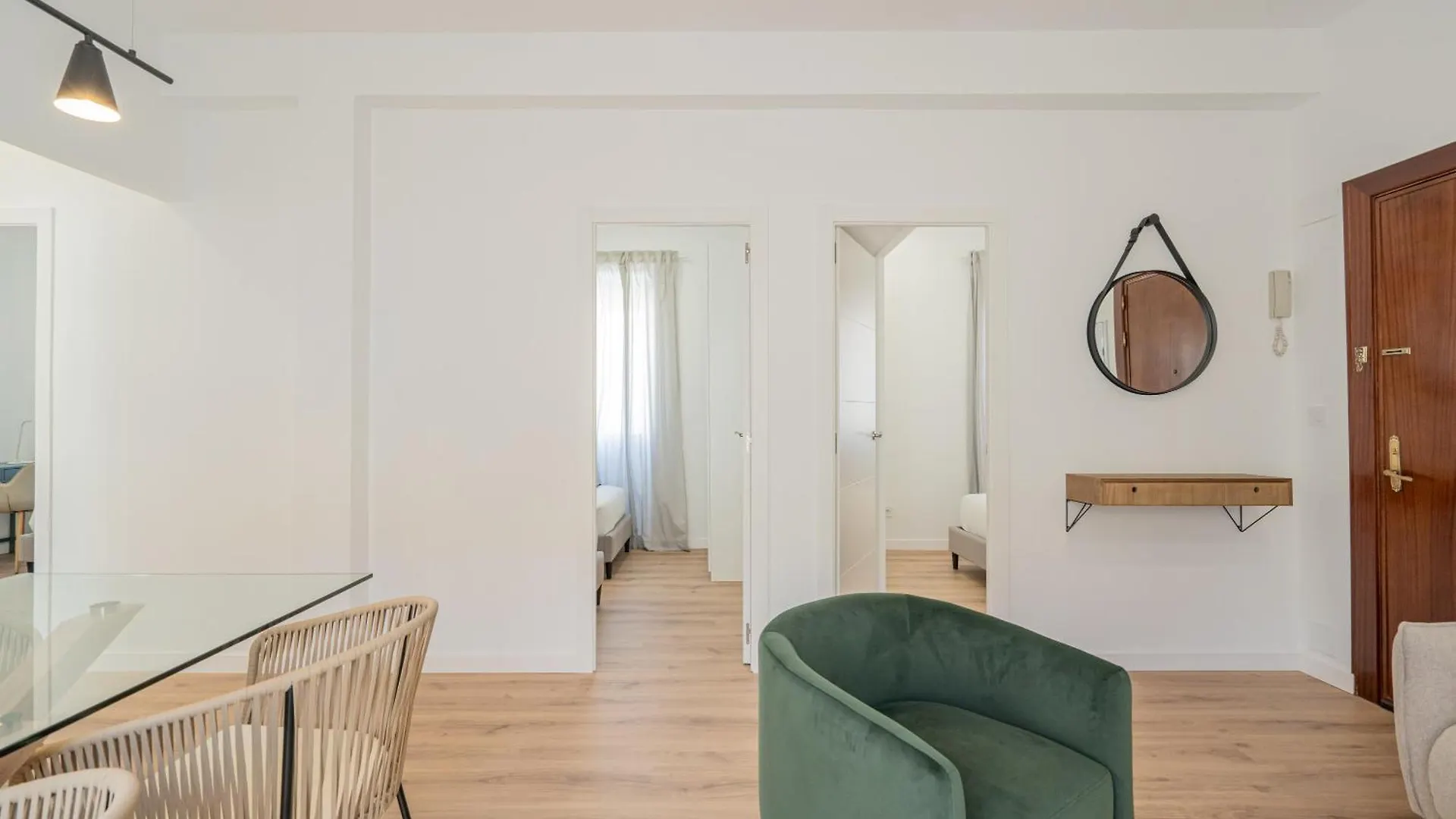Stay U-Nique Apartments Alferez مالقة
